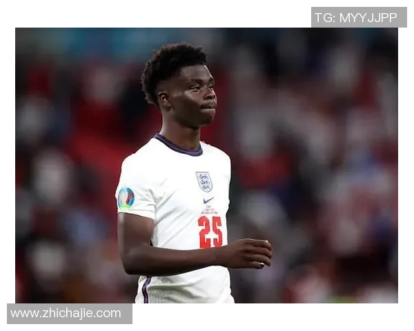 种族歧视问题引发关注黑人足球明星勇敢发声捍卫尊严与平等